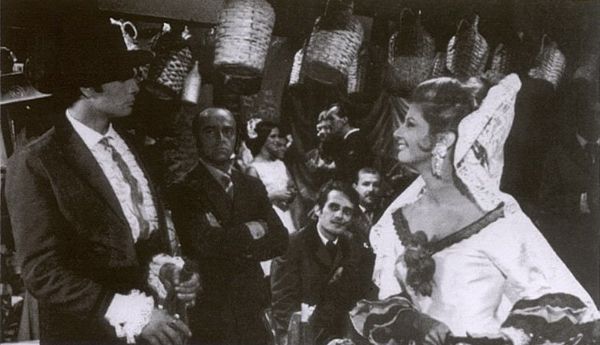 1963 - Glória Menezes com Tarcísio Meira em cena de 2-5499 Ocupado, primeira telenovela diária  por Divulgação/Arquivo A Gazeta