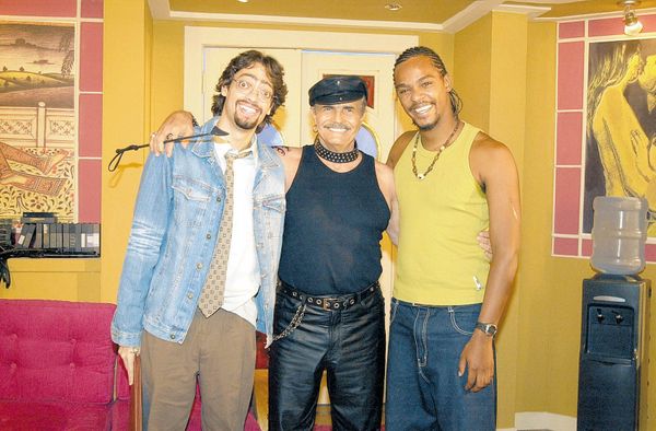 2004 - Tarcísio Meira(c), programas especiais, "Correndo Atrás"  por Divulgação/Arquivo A Gazeta