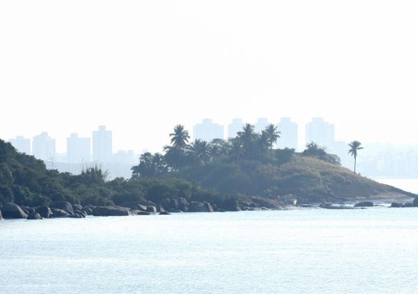 Nevoeiro cobriu parte da cidade de Vitória por Carlos Alberto Silva