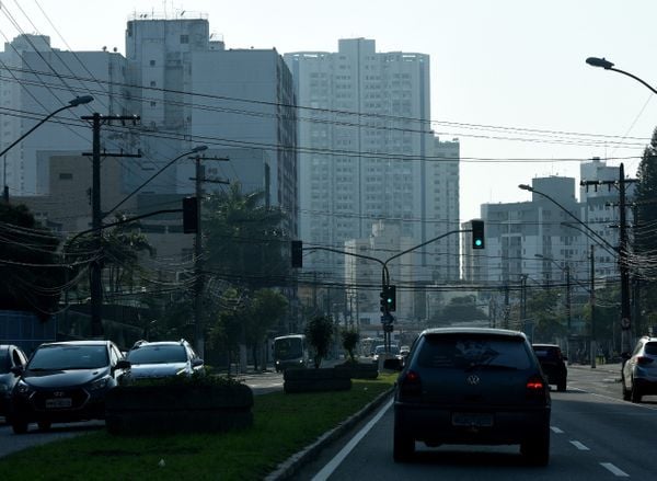 Nevoeiro cobriu parte da cidade de Vitória por Carlos Alberto Silva