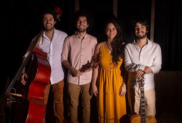 A cantora Jacque Falcheti e o trio Retrato Brasileiro reapresentam 10 músicas de Noel Rosa no álbum 'Outras bossas'