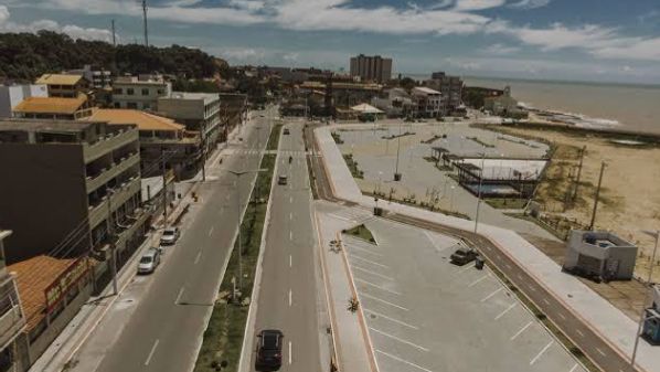 Um programa de urbanização está contribuindo para que Marataízes evolua ainda mais. São cerca de 80 obras em execução e já concluídas por toda a cidade. A Praia Central, por exemplo, está com uma orla mais atrativa e moderna para moradores e turistas. A Avenida Vitória também está pavimentada e recebeu os serviços de drenagem, assim como outras vias do município.