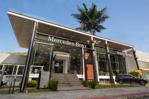 Sede Vitória Motors Mercedes-Benz, na Reta da Penha