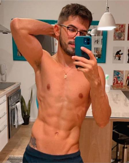 Namorado de Gil do Vigor, Plínio Vasconcelos é dentista