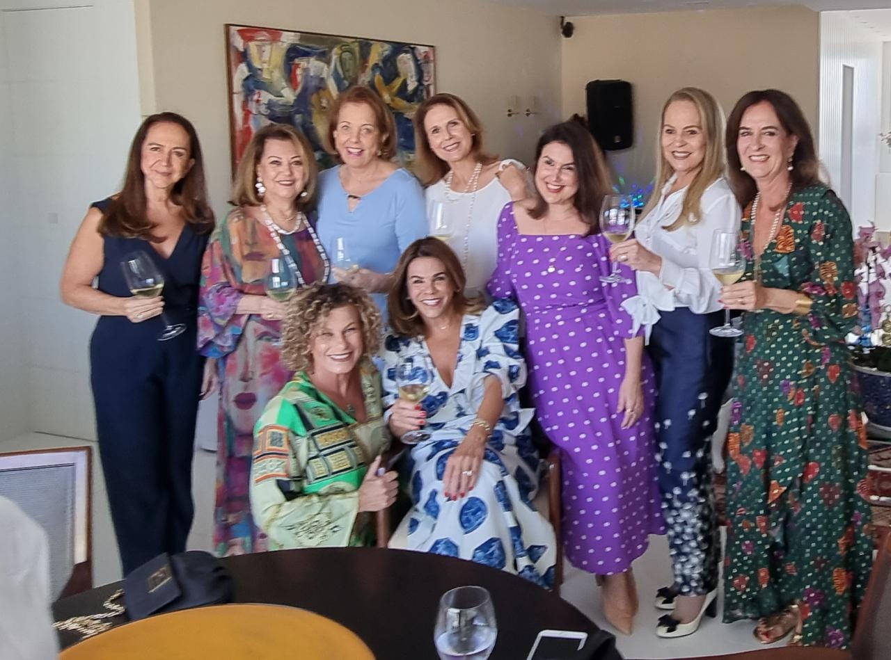 Penha Daher, Sheila Silva, Penha Nonato, Rita Luz, Renata Rasseli, Eliza Santos, Beatriz Oliveira Santos, Mônica Zorzanelli e Maita Mota