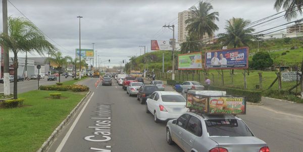 Avenida Carlos Lindenberg