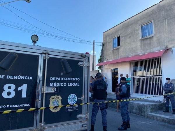 Dois jovens são mortos em barbearia de Linhares