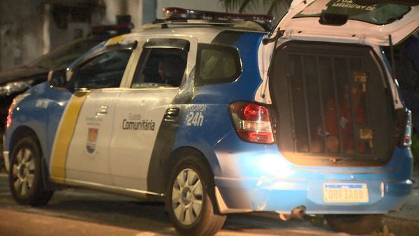 Assaltantes foram presos pela Guarda Municipal e levados para a Delegacia Regional de Vitória