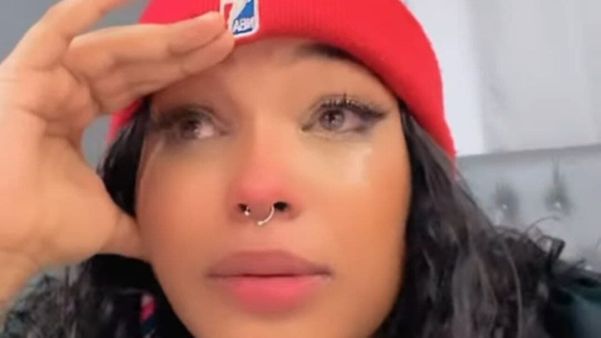 A youtuber Lisa Barcelos conta que caiu em golpe do aluguel