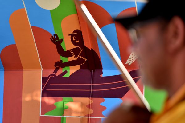 Viaduto de Paul recebe pintura 3D e homenagem aos Catraieiros por Fernando Madeira
