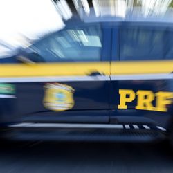 Batida entre uma Honda CG e um Hyundai Creta ocorreu na noite de segunda-feira (9), no km 105 da rodovia federal