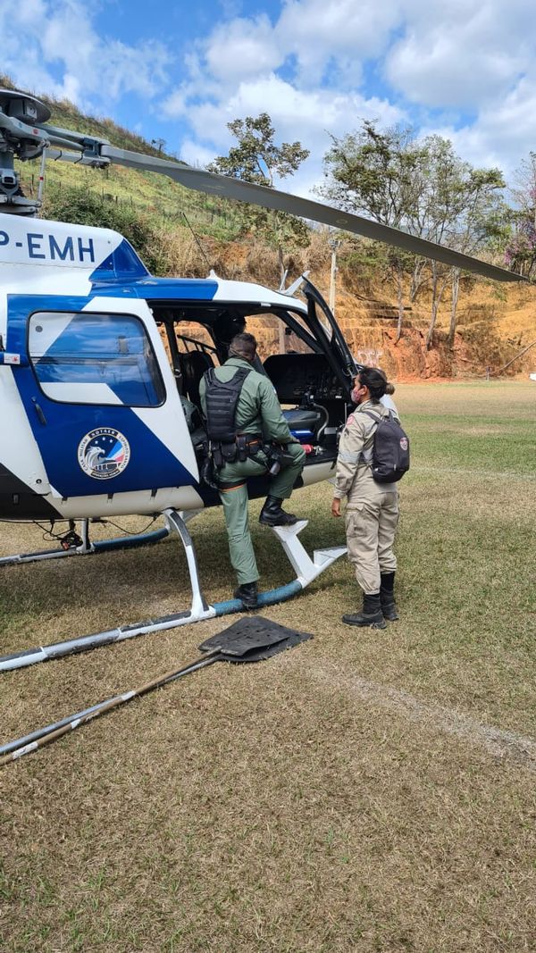 Incêndio destroi vegetação no Parque Nacional do Caparaó  por Divulgação/ Notaer