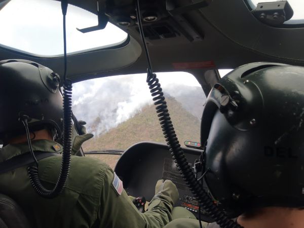 Incêndio destroi vegetação no Parque Nacional do Caparaó  por Divulgação/ Notaer
