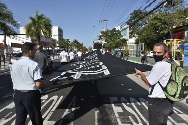 Sindirodoviários faz protesto pedindo pelo retorno dos cobradores afastados desde o início da pandemia por Ricardo Medeiros
