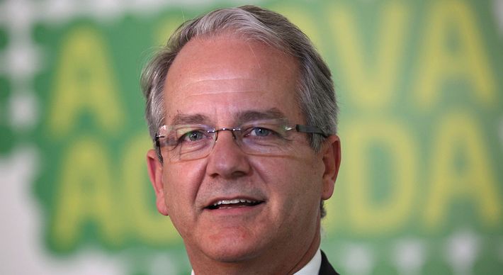 Nomeação de César Colnago aproxima grupo do ex-governador do presidente da Ales, que se diz pré-candidato ao Palácio Anchieta