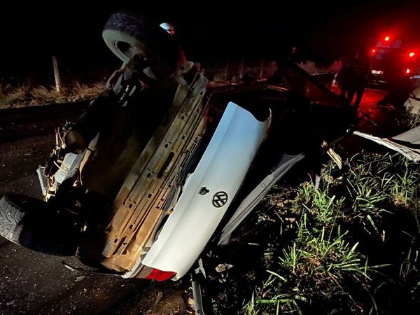 Acidente grave entre dois carros causa mortes em Pinheiros por Leitor | A Gazeta
