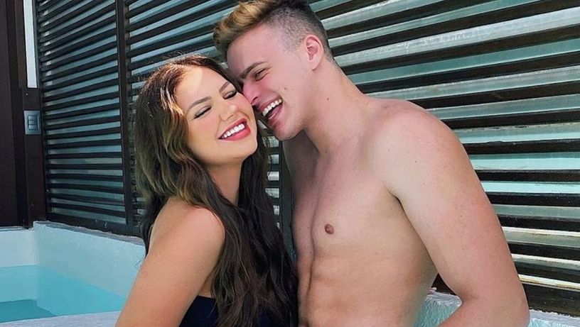 Vivi e Jon Vlogs anunciaram o fim do romance no último dia 29 de agosto