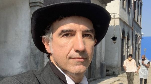 O ator capixaba Charles Fricks