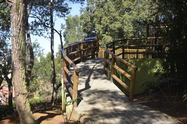 Parque possui trilhas e mirante  por Divulgação/ Prefeitura de Anchieta