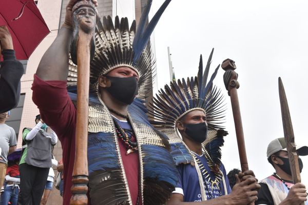 Grupo de indígenas protesta contra o Marco Temporal em frente à Assembleia Legislativa do ES por Ricardo Medeiros