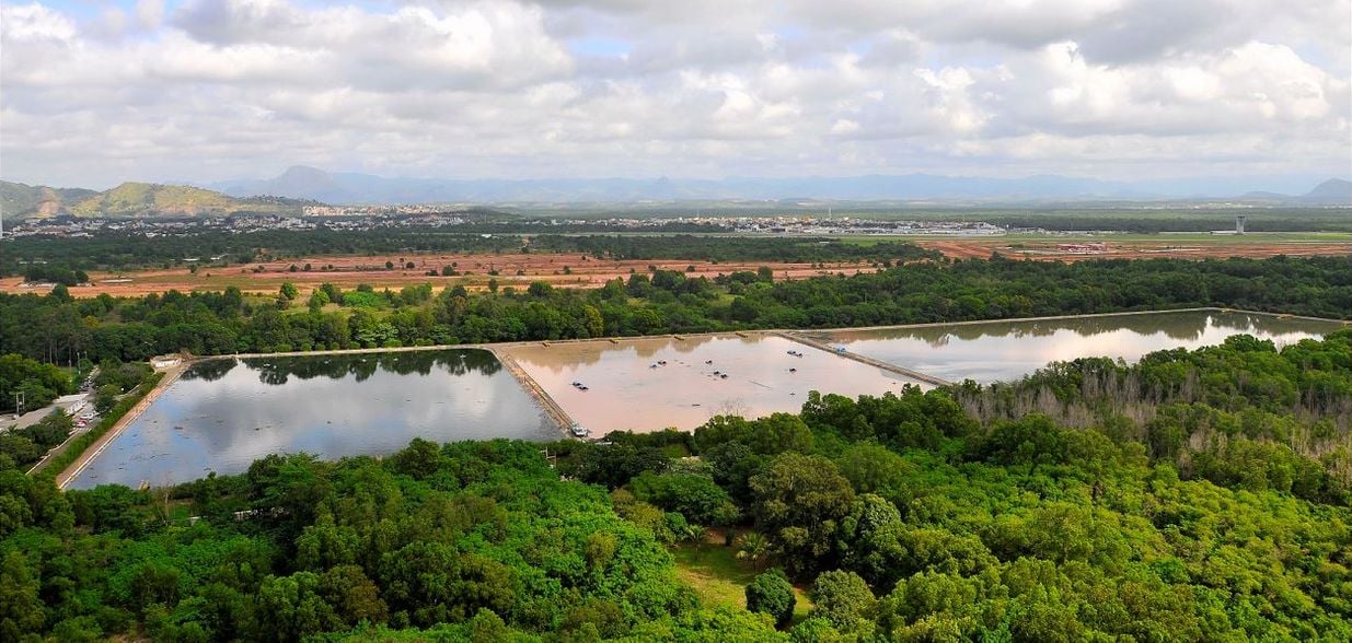 E promete acabar com o odor até o final do próximo ano com nova estação, na Serra