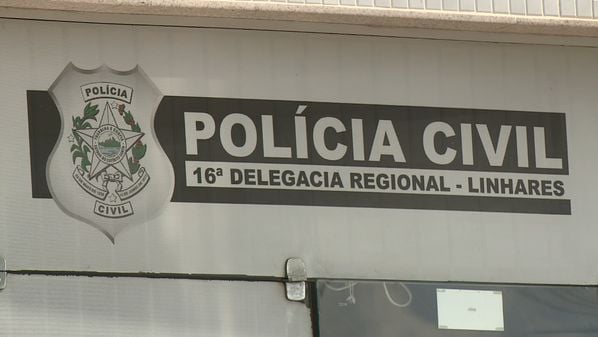 Segundo a Polícia Civil, foi constatado que o investigado, um homem de 47 anos, agiu de forma inapropriada tocando partes íntimas de alunos e alunas