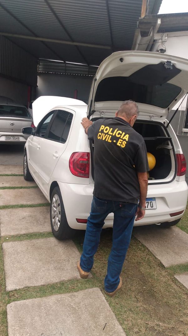 As empresas são suspeitas de serem responsáveis por instalar kit gás, sem autorização do Instituto Nacional de Metrologia, Qualidade e Tecnologia (Inmetro) por Polícia Civil | Divulgação