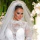 Imagem - Viviane Araujo se casa com vestido modelo princesa bordado em cristais