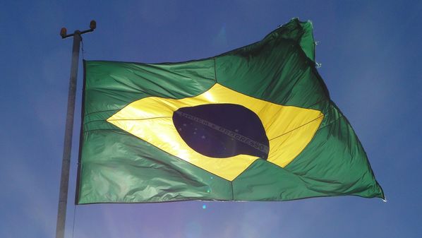 A tentativa de interferir nos rumos das decisões judiciais brasileiras não será tolerada, com vistas a proteger bandidos que, se eleitos em 2026, entregarão o que resta de nossas riquezas