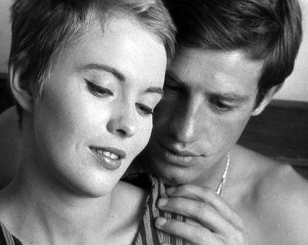 Jean-Paul Belmondo, ao lado de Jean Seberg, no clássico