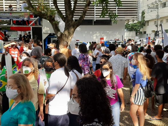 Ato do grupo Grito dos Excluídos na Praça Getúlio Cargas, em Vitória por Carlos Alberto Silva