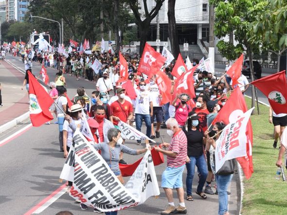Grupo "Grito dos Excluídos" faz manifestação em Vitória por Carlos Alberto Silva