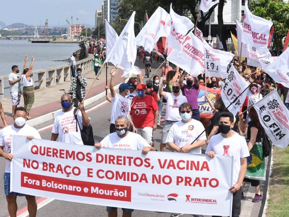 Grupo "Grito dos Excluídos" faz manifestação em Vitória por Carlos Alberto Silva