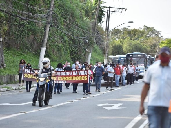 Rodoviários fazem protesto em Vitória por Fernando Madeira