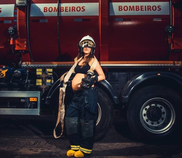 Lorena Sarmento  é a primeira major mulher no Corpo de Bombeiros do Espírito Santo
