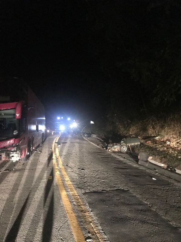Morte após carro partir ao meio em Venda Nova por Leitor | A Gazeta