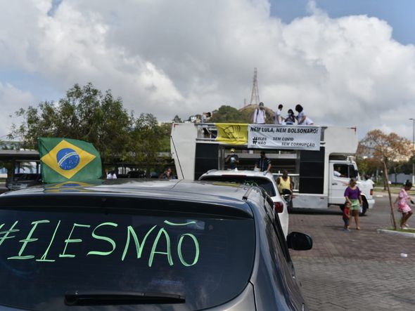 MBL e Vem Pra Rua protestam por impeachment de Bolsonaro em Vitória por Fernando Madeira