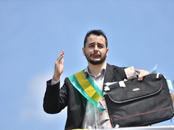 MBL e Vem Pra Rua protestam por impeachment de Bolsonaro em Vitória por Fernando Madeira