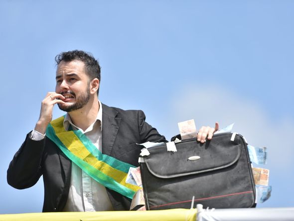 MBL e Vem Pra Rua protestam por impeachment de Bolsonaro em Vitória por Fernando Madeira