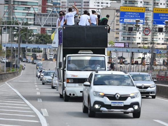 MBL e Vem Pra Rua protestam por impeachment de Bolsonaro em Vitória por Fernando Madeira