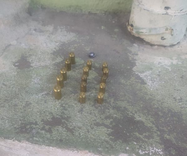 Na região da Emef Izaura Marques foram encontradas mais de dez cápsulas de arma de fogo por A Gazeta
