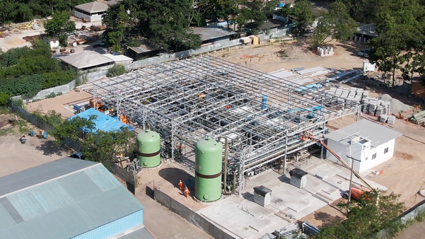 Resultado de investimentos da ordem de R$ 50 milhões, a planta de dessalinização tem capacidade inicial para dessalinizar 500 m³/hora de água.