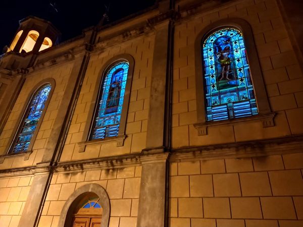 Igreja Martriz de São João Batista  por Lívia Vieira 