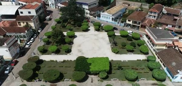 Jardim Municipal de Muqui por Matheus Martins 