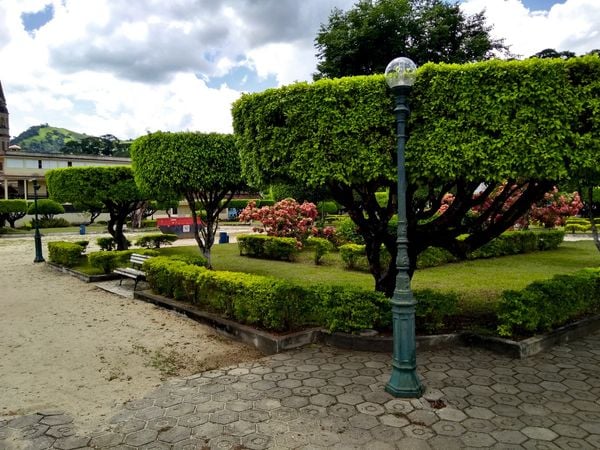 Jardim Municipal de Muqui por Divulgação/ PMM