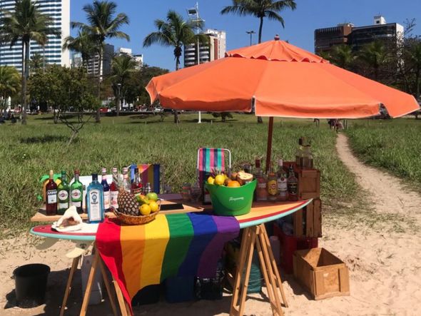 O Babado fica nas areias da Praia da Guarderia, em Vitória  por Babado Bar/Divulgação