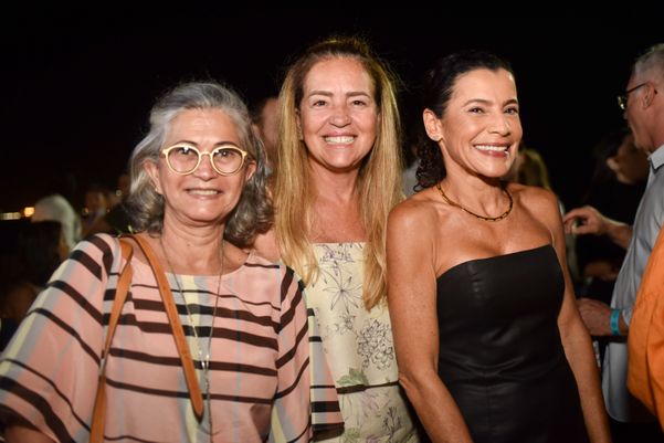 Virginia Albuquerque,  Monika Serrão e Sheila Basilio 