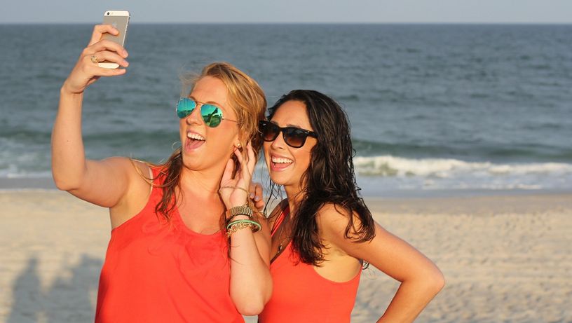 Foto; fotografia, selfie, redes sociais; celular; internet