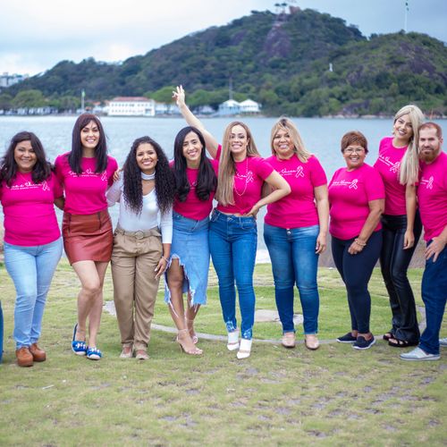Cabeleireiro do ES realiza ensaio fotográfico para Outubro Rosa