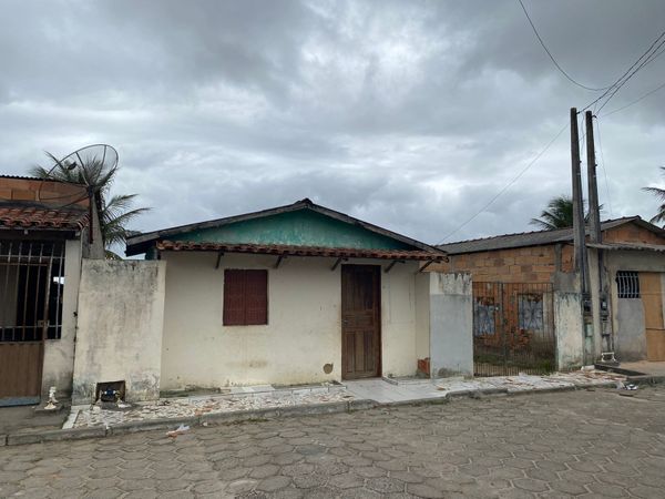 Casa onde homem e mulher foram assassinados em Braço do Rio, Conceição da Barra